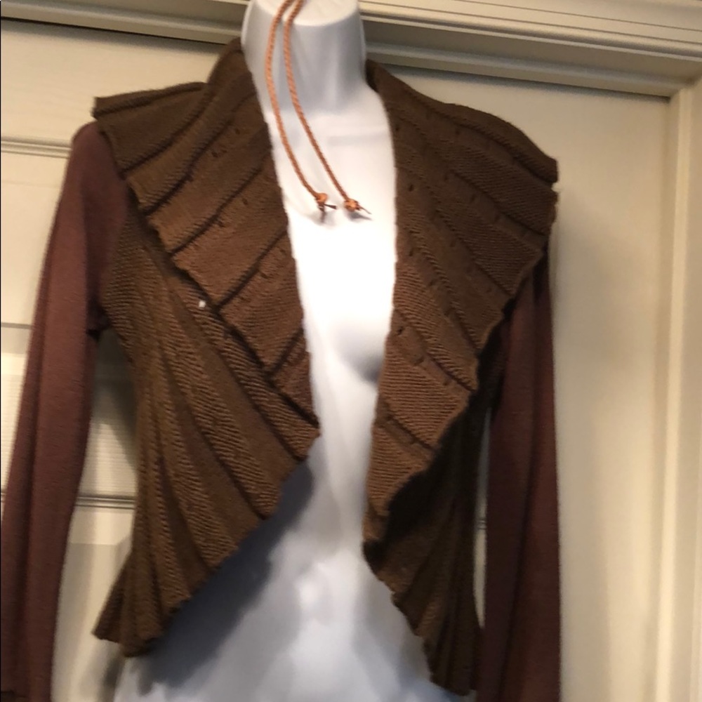 Brown Lisa P  Paris Knitted Open Front Sweater 🛍